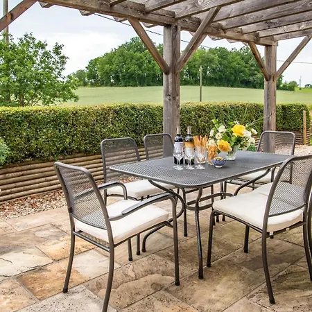 Feriehus Bastide Mouret, Au Coeur De La Toscane Tarnaise *